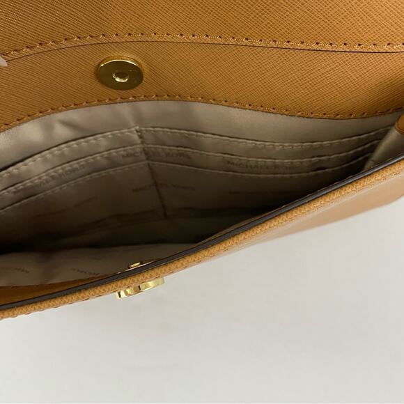 Michael Kors Jet Set large Saffiano brown leather tote bag - Picture 8 of 12